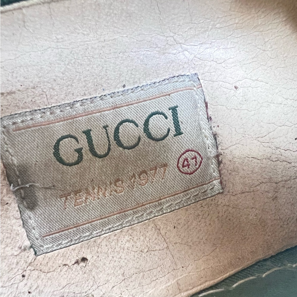 Gucci Brown Monogram Low-Top Sneakers with Red and Green Web - Picture 9 of 11